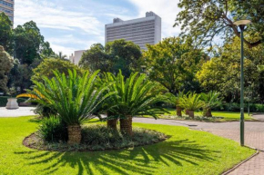 Upscale Apartment , Central , WiFi ,Historic Loft